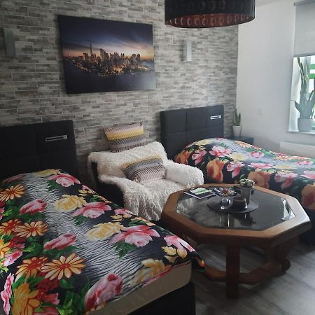 Joys Ferienwohnung Оберхаузен Экстерьер фото