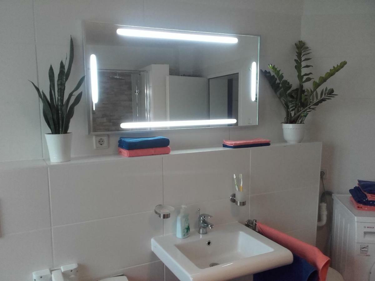 Joys Ferienwohnung Оберхаузен Экстерьер фото